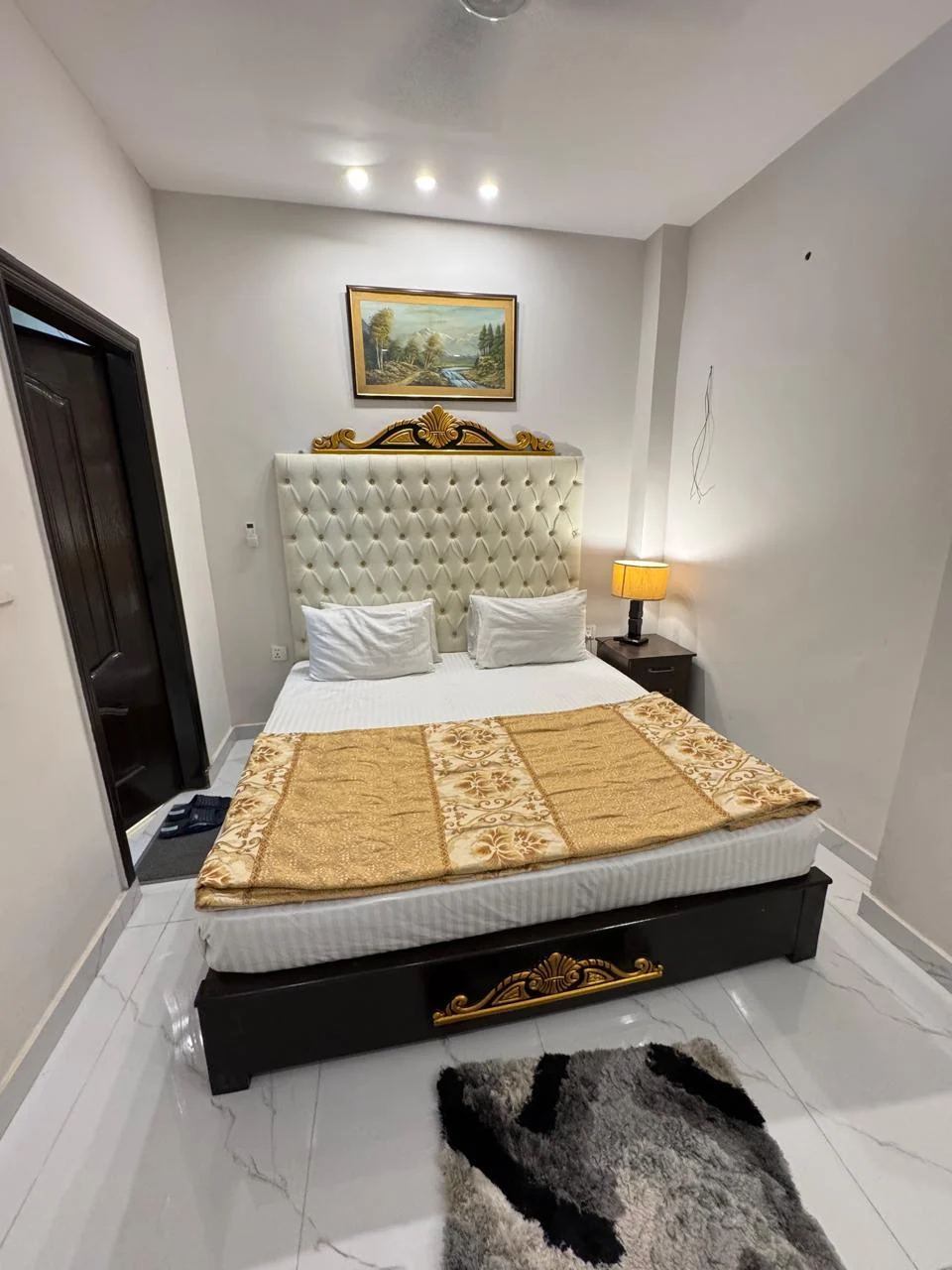 Standard room at Luxe Heights Apartments
